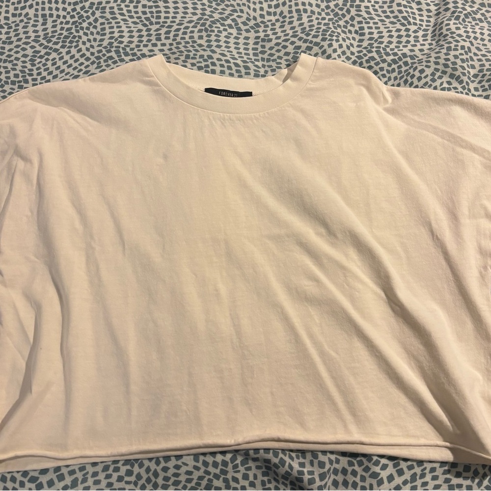 Forever 21 Cream Cropped Tee